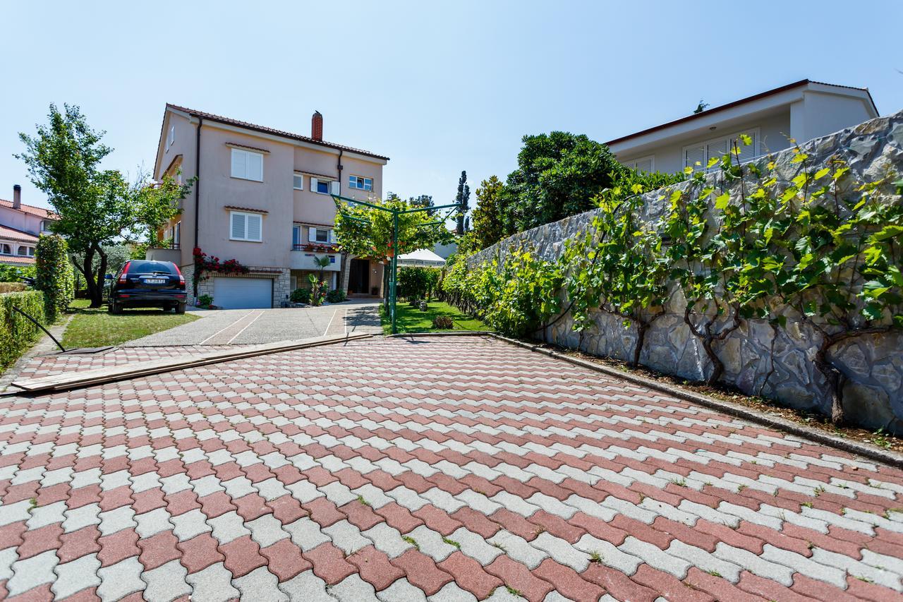 Apartments Durda Krk Town Εξωτερικό φωτογραφία